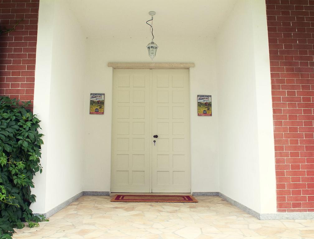 B&B "La Riviera" Arignano Exterior photo