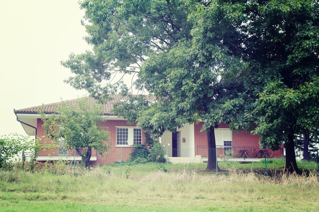 B&B "La Riviera" Arignano Exterior photo